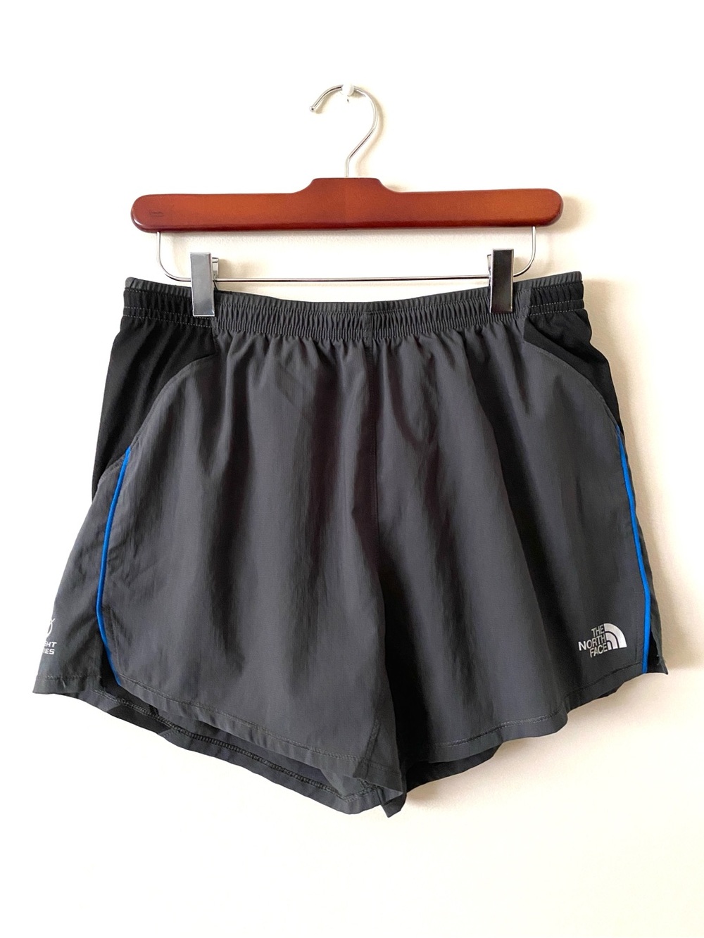 The North Face Mens Gray Lightweight Flight Series Flash Dry Running Shorts Sz M - Picture 12 of 12